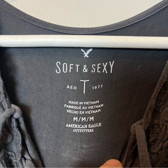 American Eagle Outfitters Soft & Sexy V-Neck Lace Up Long Sleeve Tee Med - Picture 3 of 6